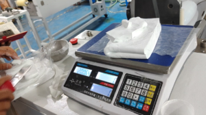 weighing 2kg of white opacifying agent for silicon material refine