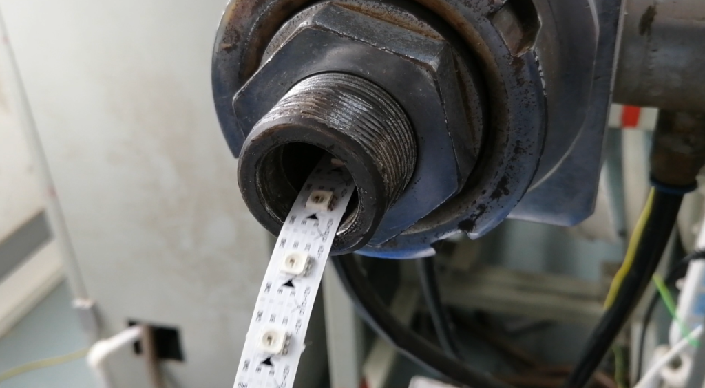 bear FPCB get through in the mold for co-extrusion